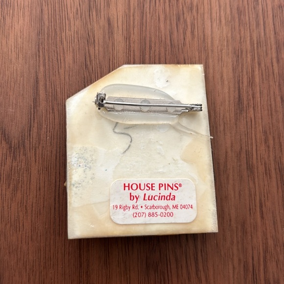 Beautiful pin - Picture 2 of 2